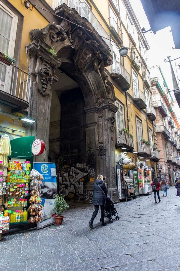 Palazzo Carafa Della Spina Apartment Naples Exterior photo